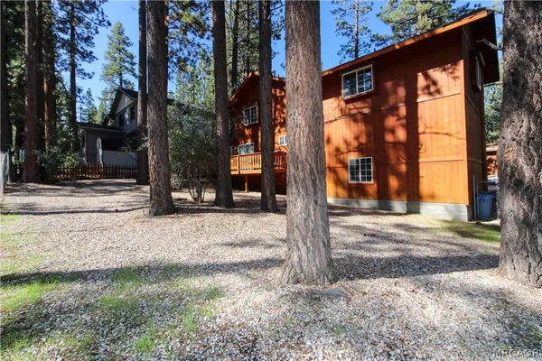 $2,650 | 442 Salem Drive, Big Bear City, CA 92314