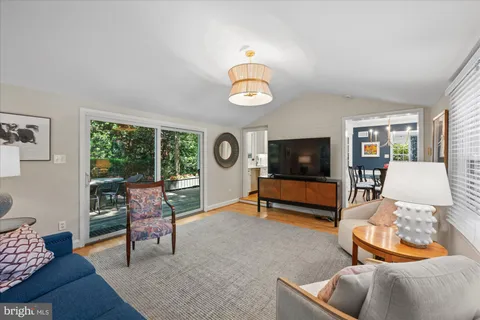 $1,495,000 | 5901 Devonshire Drive, Bethesda, MD 20816