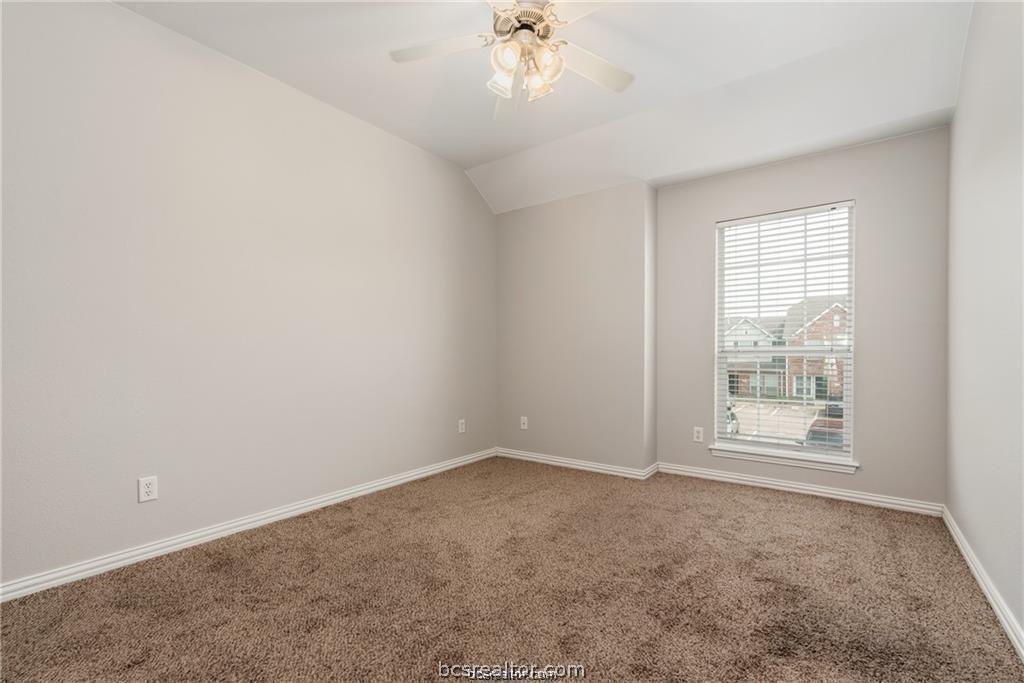 1001 Krenek Tap Road, Unit 2105 College Station, TX 77840 - Photo 14 of 24 Spacious upstairs bedroom