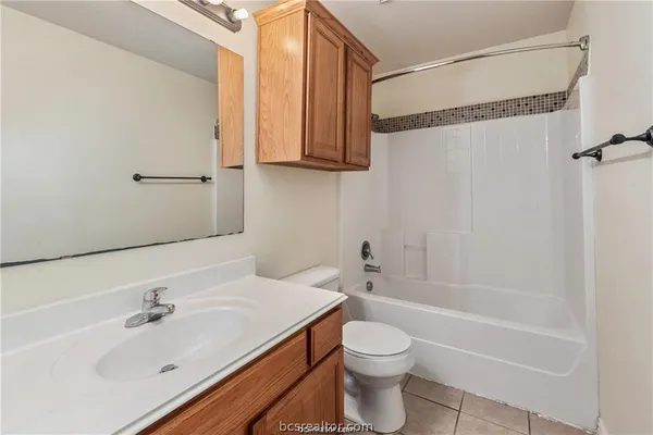 $2,050 | 1001 Krenek Tap Road, Unit 2105, College Station, TX 77840