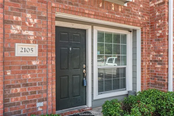 $2,050 | 1001 Krenek Tap Road, Unit 2105, College Station, TX 77840