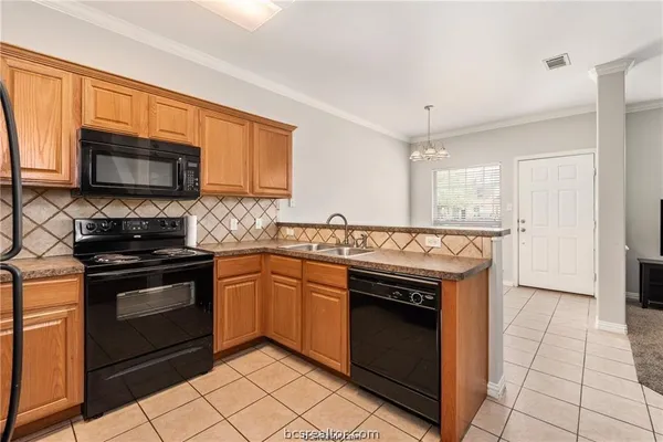 $2,050 | 1001 Krenek Tap Road, Unit 2105, College Station, TX 77840