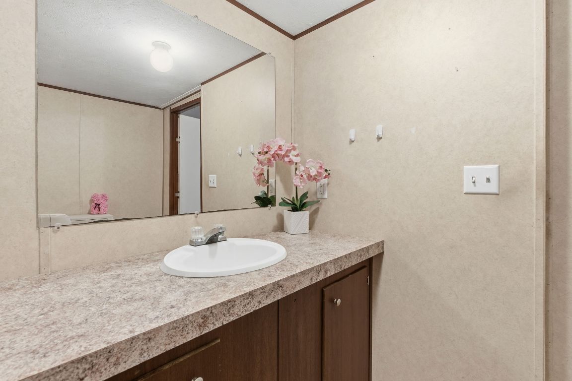 1278 Fm 812 Road Cedar Creek, TX 78612 - Photo 15 of 19