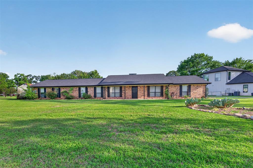 Gorgeous ranch-style home!