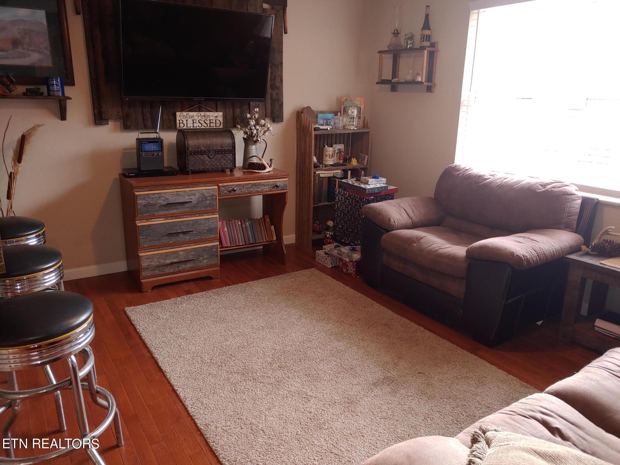 2022 Cecil Johnson Road Knoxville, TN 37921 - Photo 11 of 19 Family Room