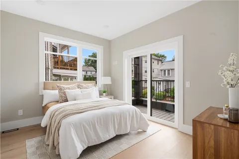 $1,395,000 | 43 12th Street, Unit B, Providence, RI 02906