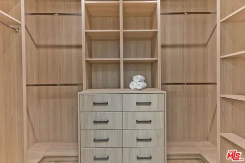 $3,995,000 | 17810 Sabbiadoro Way, Pacific Palisades, CA 90272