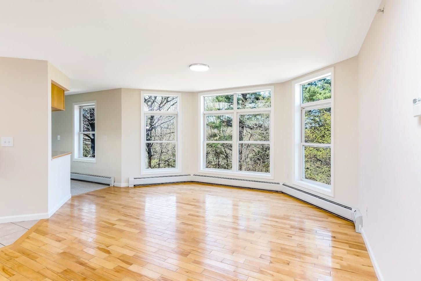 113 Claire Point Road, Unit 113 Burlington, VT 05408 - Photo 13 of 27 Gallery Image 13
