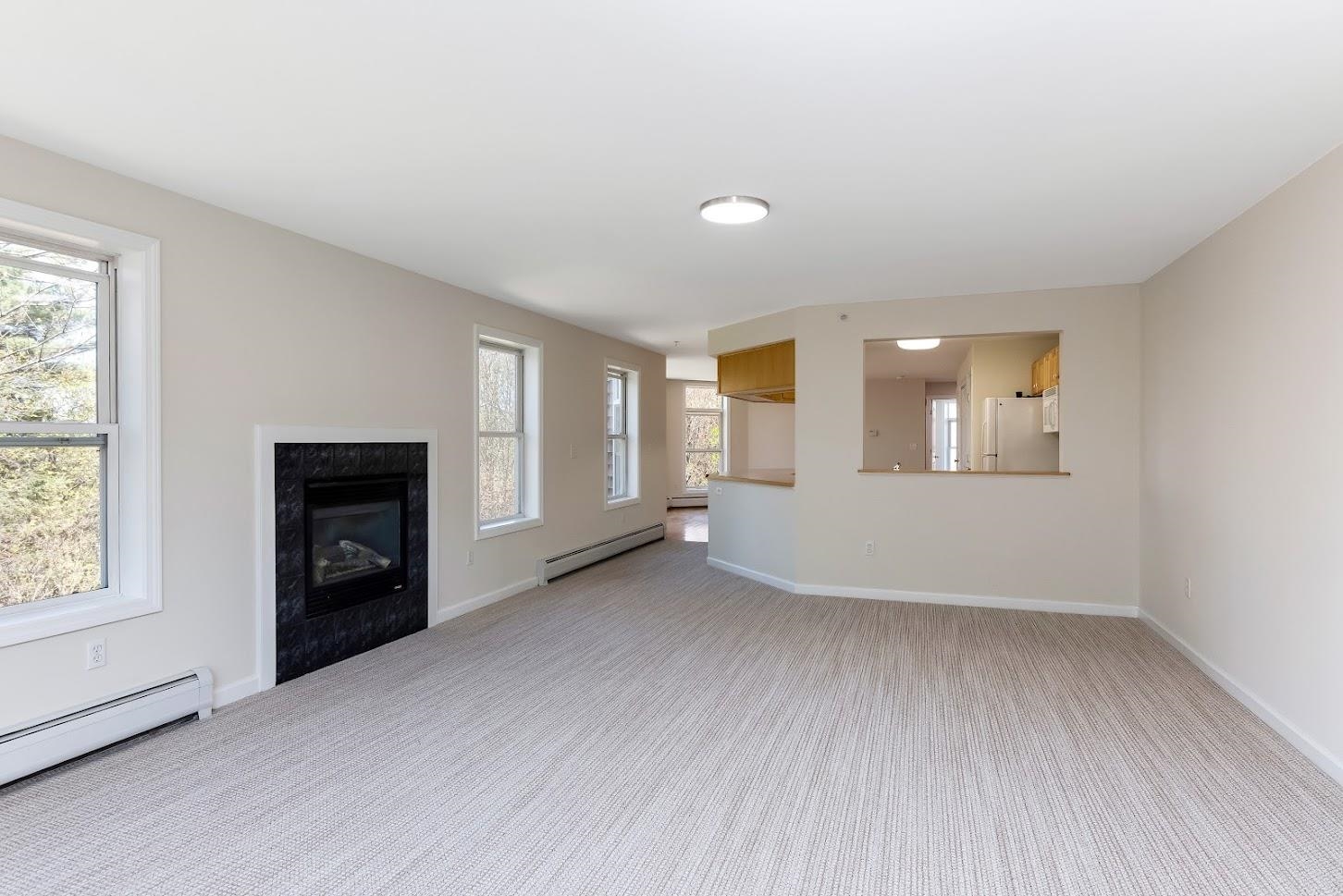 113 Claire Point Road, Unit 113 Burlington, VT 05408 - Photo 5 of 27 Gallery Image 5