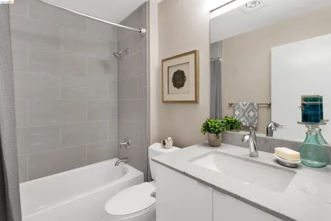 $529,000 | 22 Schooner Court, Richmond, CA 94804