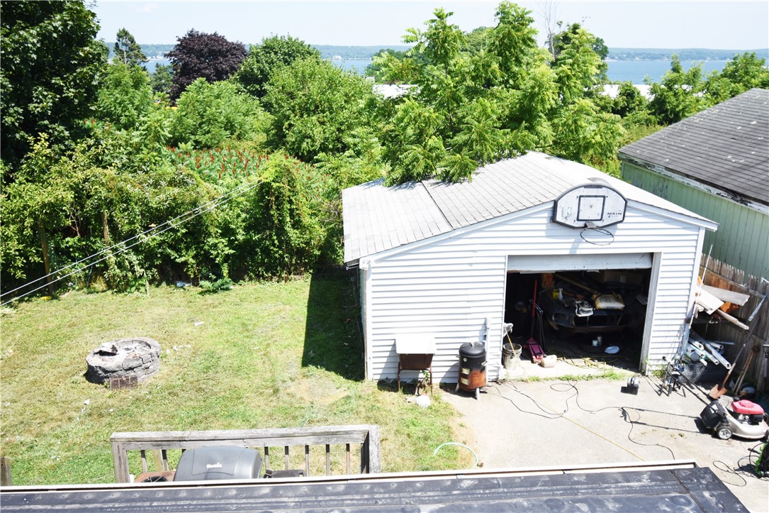 3277 East Main Road Portsmouth, RI 02871 - Photo 3 of 16 Gallery Image 3