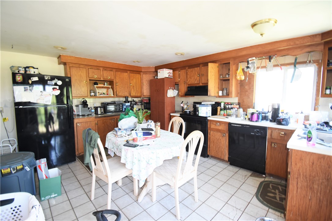 3277 East Main Road Portsmouth, RI 02871 - Photo 9 of 16 Gallery Image 9