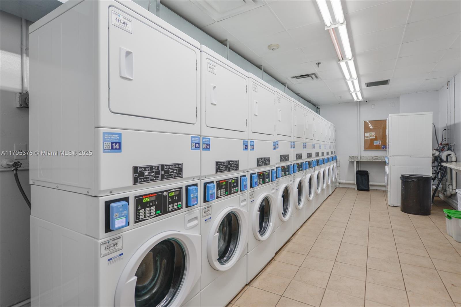 800 North Miami Avenue, Unit E809 Miami, FL 33136 - Photo 17 of 23