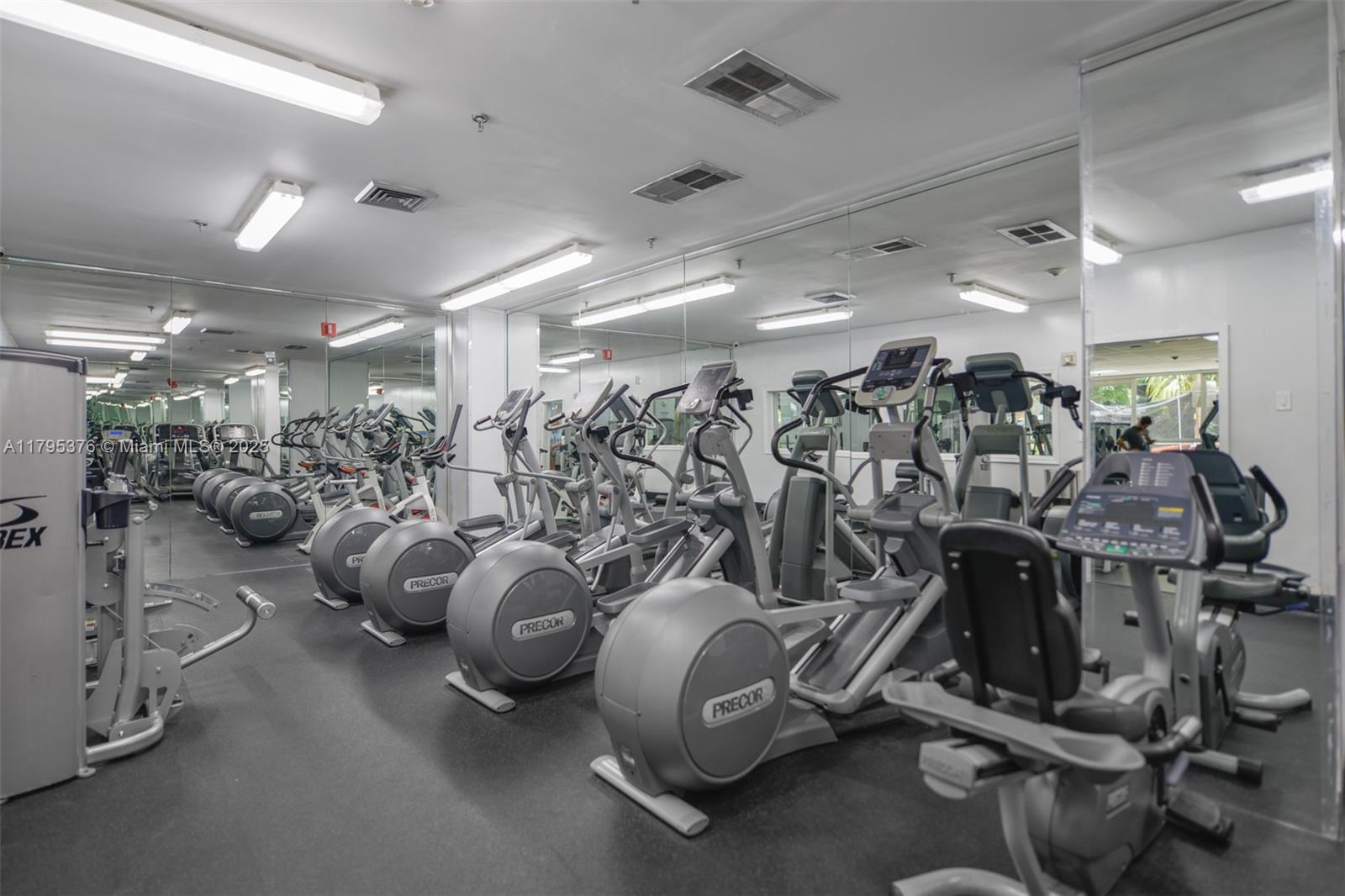 800 North Miami Avenue, Unit E809 Miami, FL 33136 - Photo 18 of 23