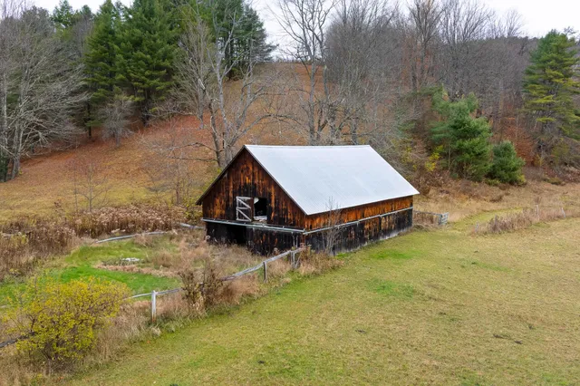 $635,000 | 298 Jenneville Road, Hartland, VT 05089
