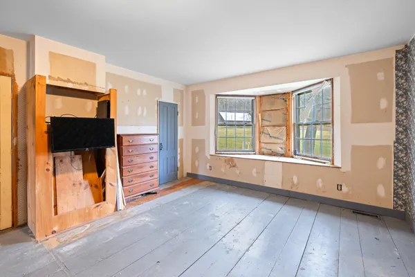 $565,000 | 298 Jenneville Road, Hartland, VT 05089