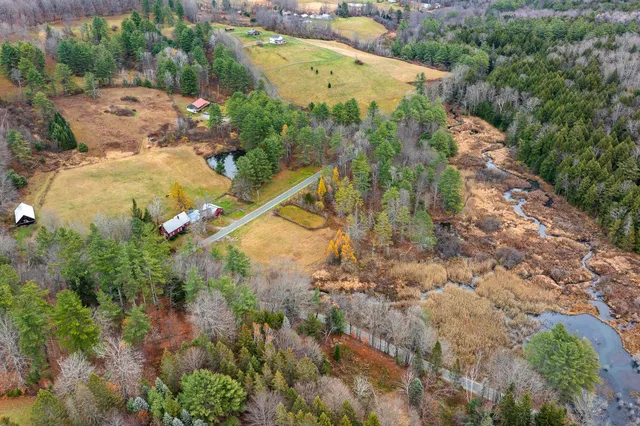 $635,000 | 298 Jenneville Road, Hartland, VT 05089