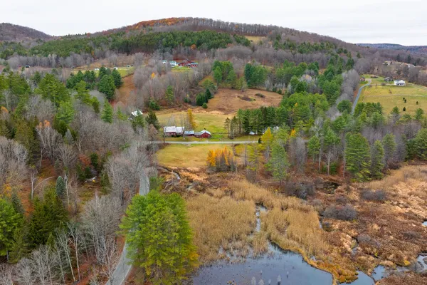 $565,000 | 298 Jenneville Road, Hartland, VT 05089