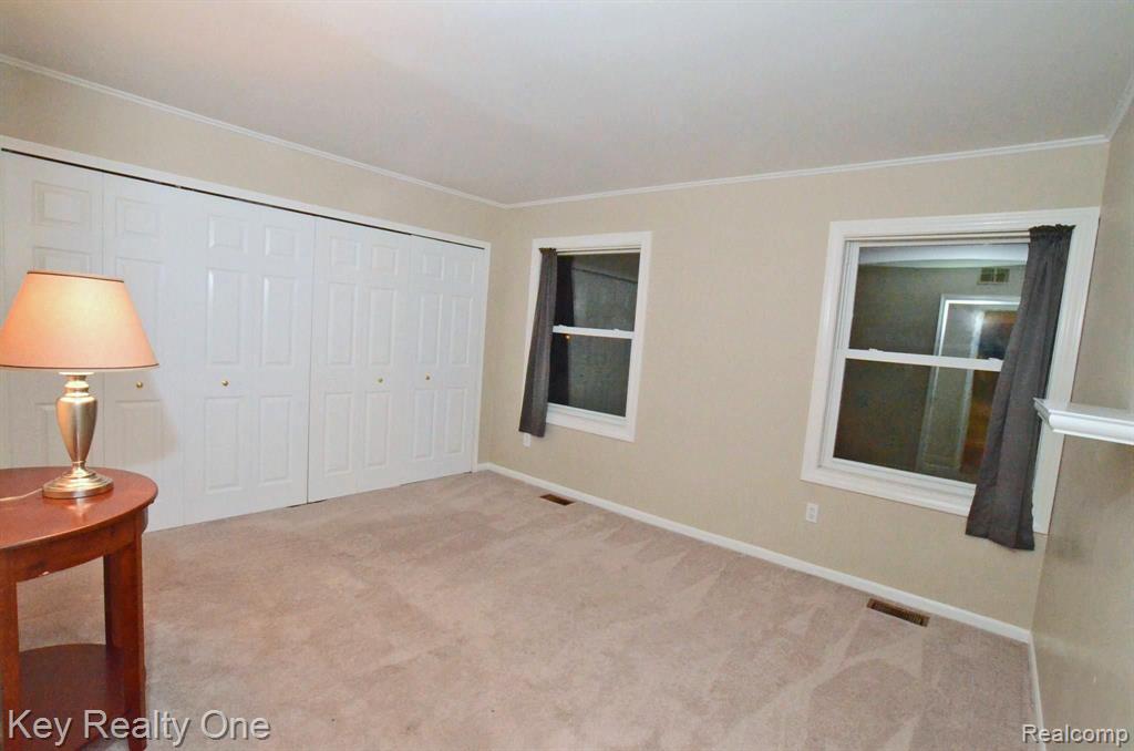 1202 Lear Court Rochester Hills, MI 48307 - Photo 7 of 19
