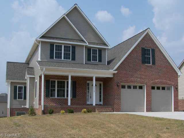 85 Peppertree Road Clemmons, NC 27012 - Photo 1 of 9 Exterior Front.
