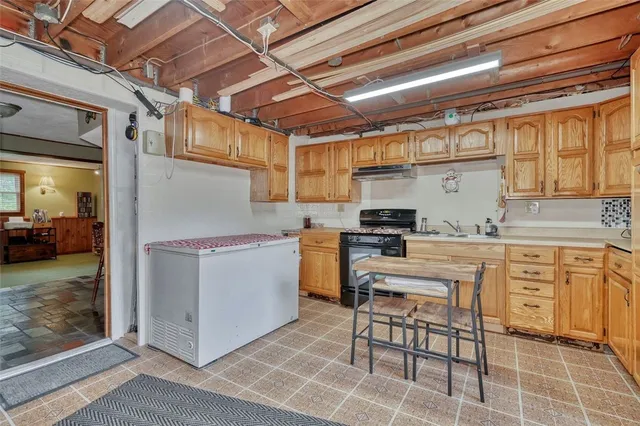 $425,000 | 17155 Ladue Road, Clarendon, NY 14470