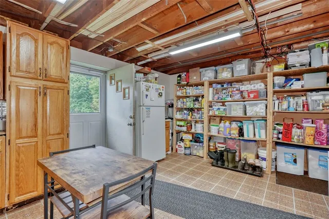 $425,000 | 17155 Ladue Road, Clarendon, NY 14470