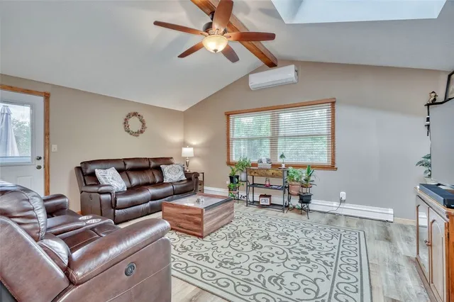 $425,000 | 17155 Ladue Road, Clarendon, NY 14470