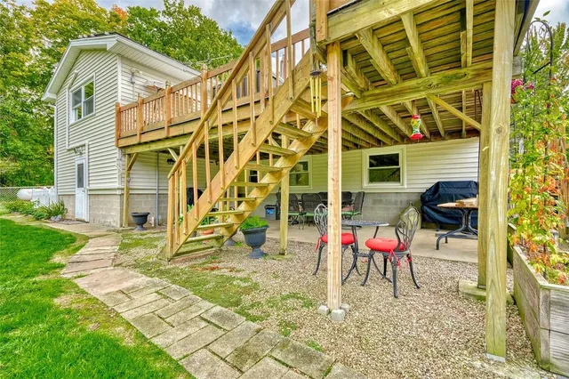 $425,000 | 17155 Ladue Road, Clarendon, NY 14470