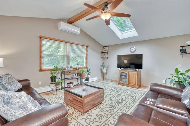 $425,000 | 17155 Ladue Road, Clarendon, NY 14470