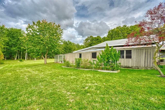 $425,000 | 17155 Ladue Road, Clarendon, NY 14470