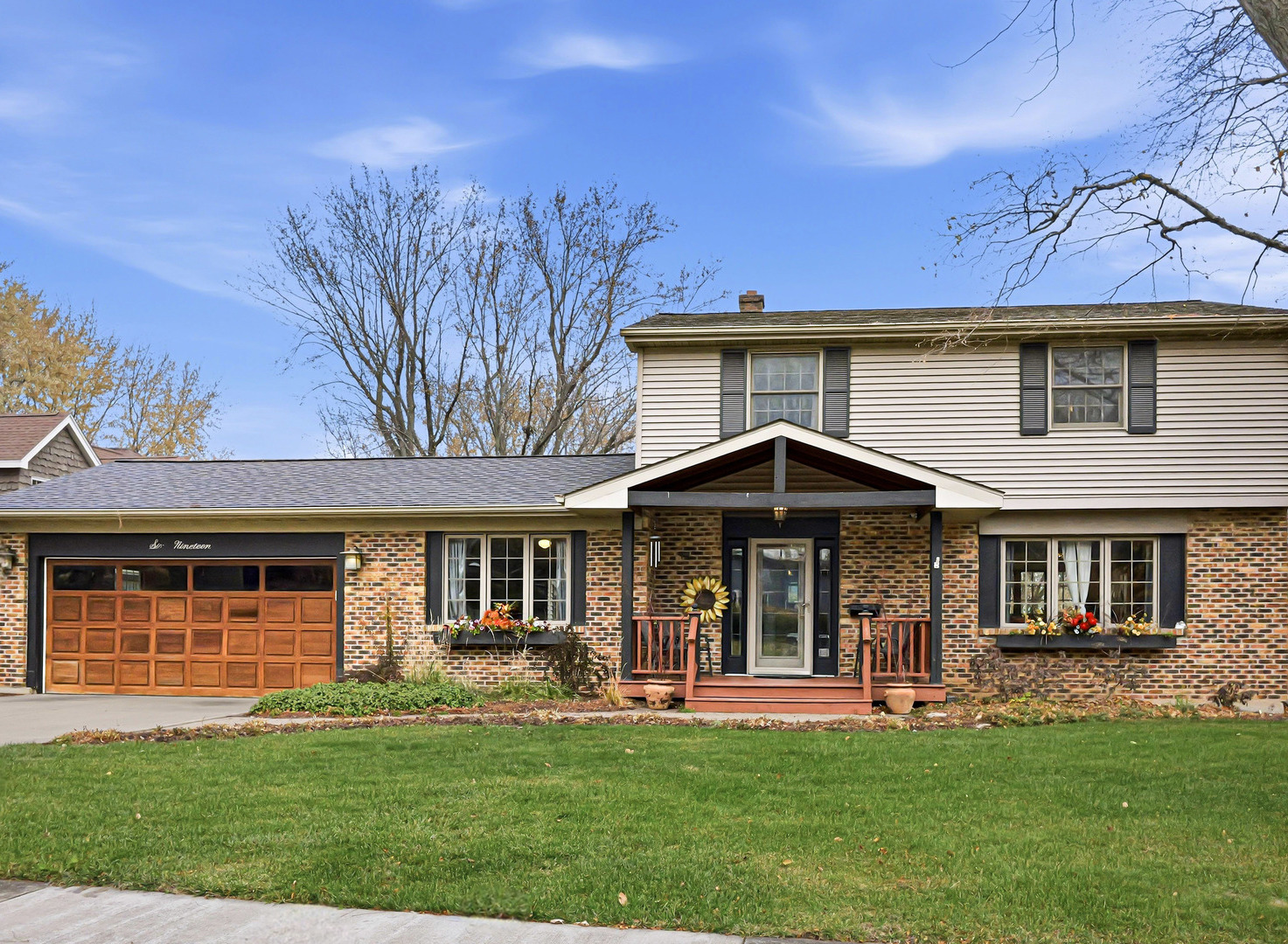 619 Joanne Lane DeKalb, IL 60115 - Photo 2 of 47