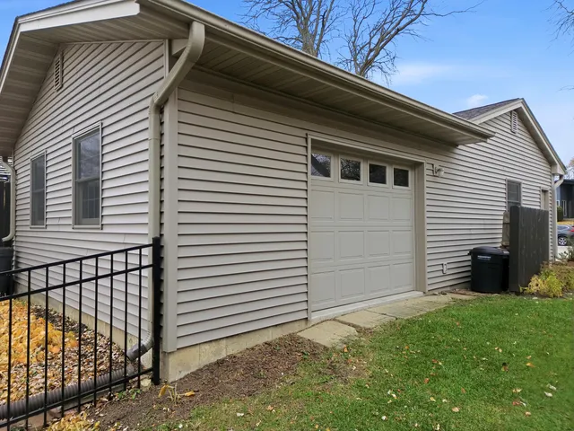 $365,000 | 619 Joanne Lane, DeKalb, IL 60115