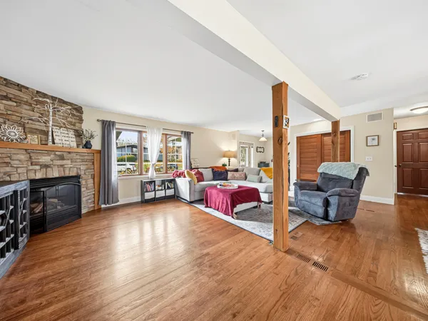$365,000 | 619 Joanne Lane, DeKalb, IL 60115