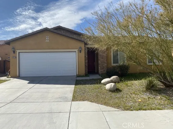 $2,200 | 15052 Mateo Prado Way, Victorville, CA 92394