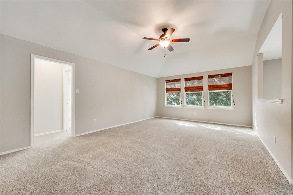 13033 Fencerow Road Fort Worth, TX 76244 - Photo 35 of 37 Gallery Image 35