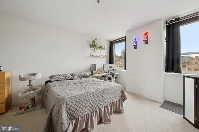 $1,500 | 1100-00 Vine Street, Unit 1409, Philadelphia, PA 19107