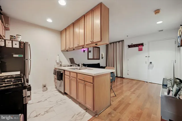 $1,500 | 1100-00 Vine Street, Unit 1409, Philadelphia, PA 19107