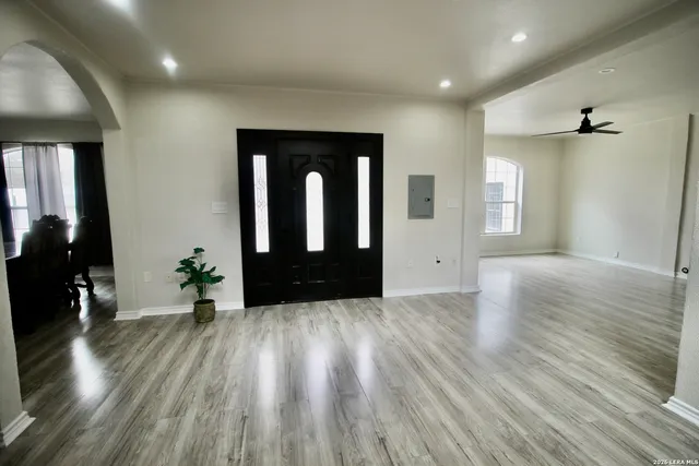 $415,000 | 23239 Skila Drive, Elmendorf, TX 78112