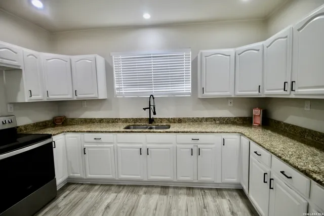 $415,000 | 23239 Skila Drive, Elmendorf, TX 78112