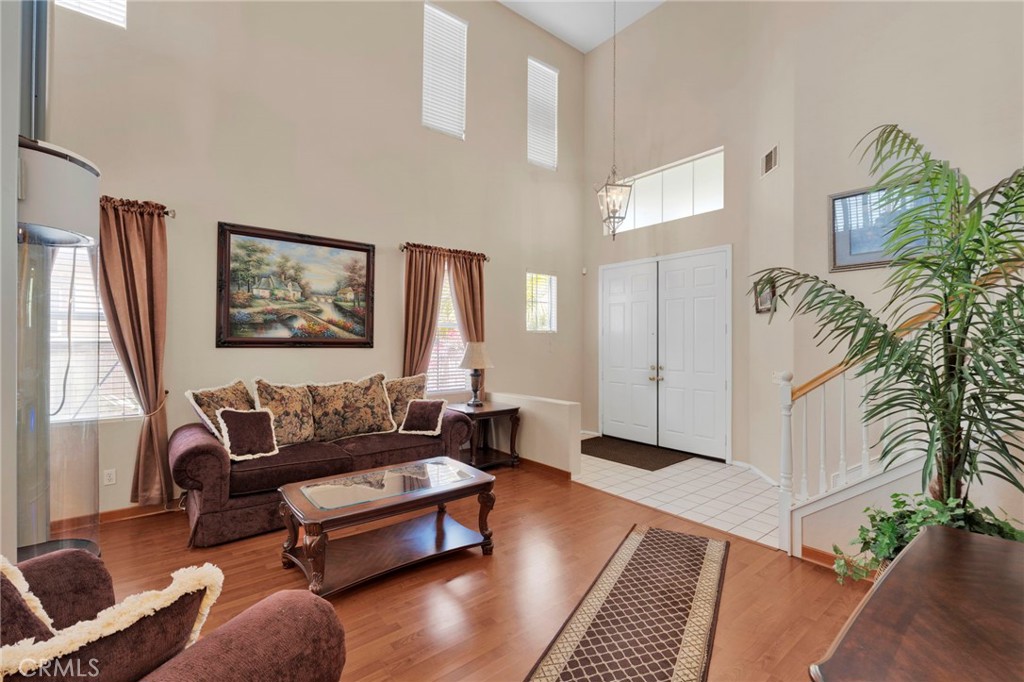 9455 Poppyfield Court Rancho Cucamonga, CA 91730 - Photo 4 of 39