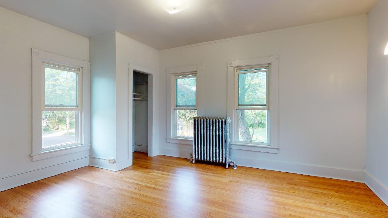 21 Hyde Street Burlington, VT 05401 - Photo 9 of 31