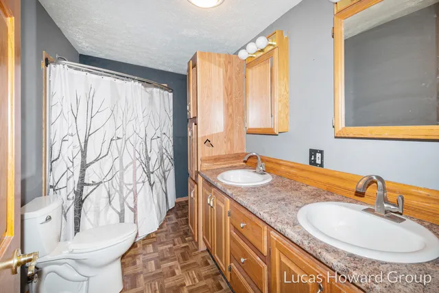 $209,900 | 6928 Hubbardston Road, Hubbardston, MI 48845