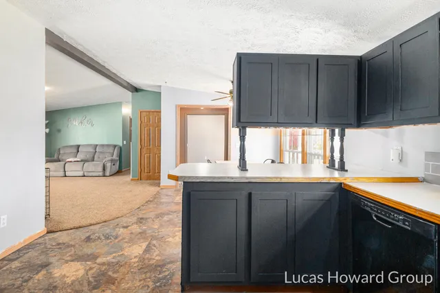 $209,900 | 6928 Hubbardston Road, Hubbardston, MI 48845