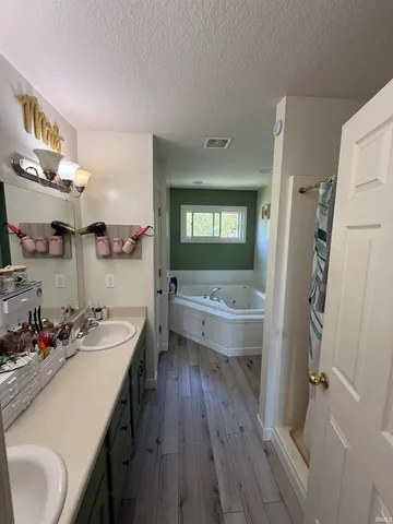 $330,000 | 802 Bellingham Drive, Huntington, IN 46750