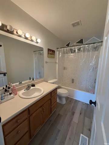 $330,000 | 802 Bellingham Drive, Huntington, IN 46750