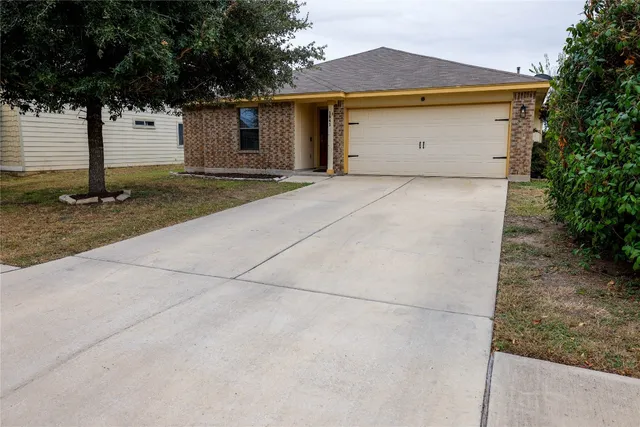 $239,900 | 1541 Twin Cove, Kyle, TX 78640