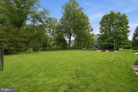 $900,000 | 3322 Holloman Road, Falls Church, VA 22042