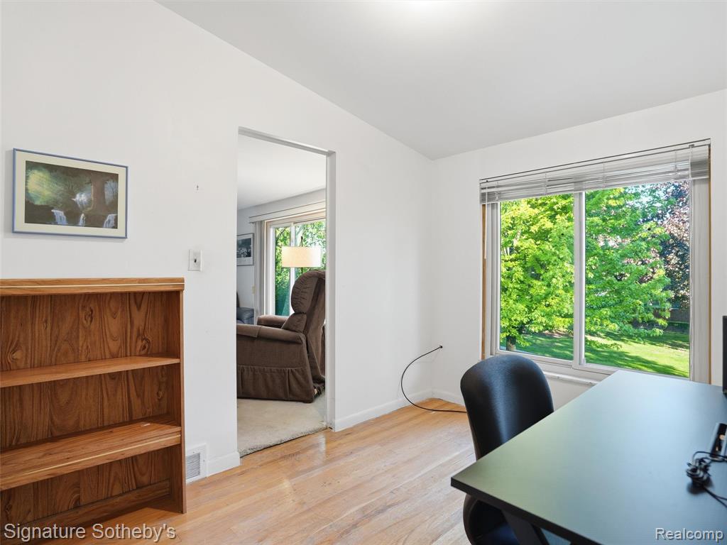 1245 Derby Road, Unit 7 Birmingham, MI 48009 - Photo 24 of 25
