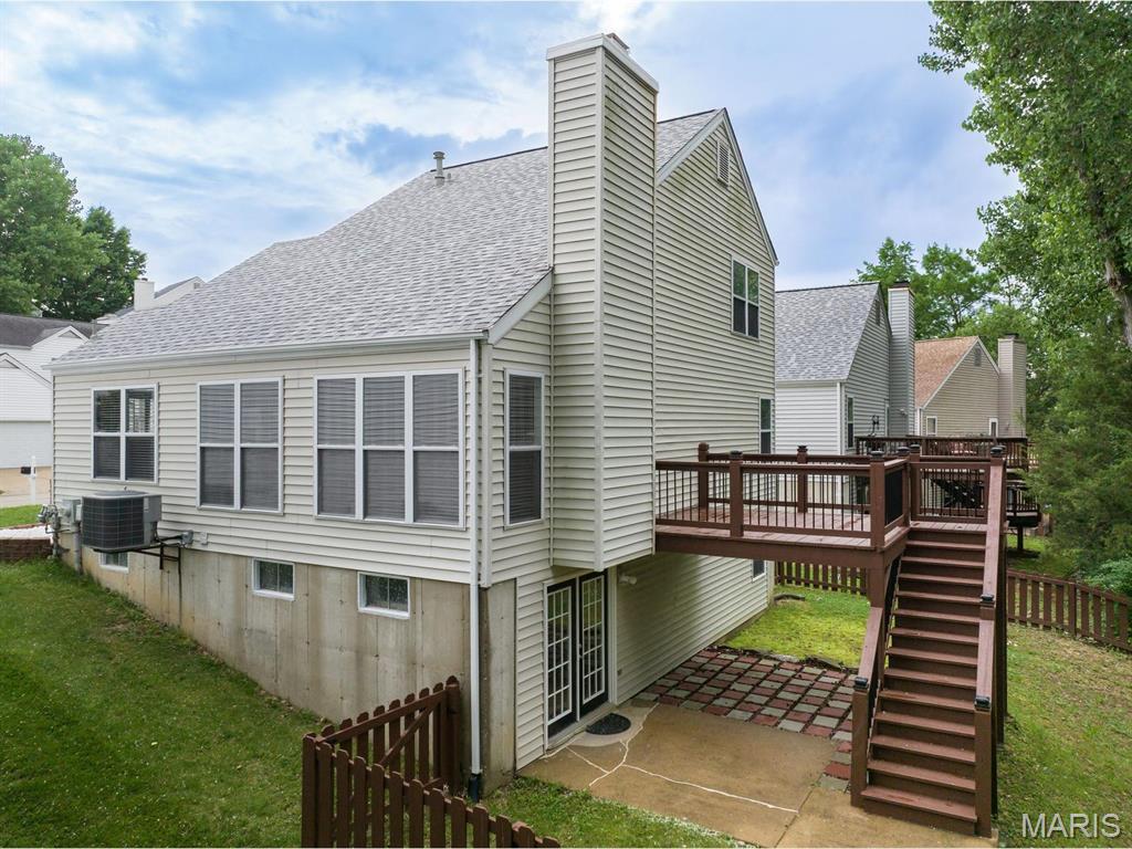 638 Cascade Lk Court Ballwin, MO 63021 - Photo 25 of 38