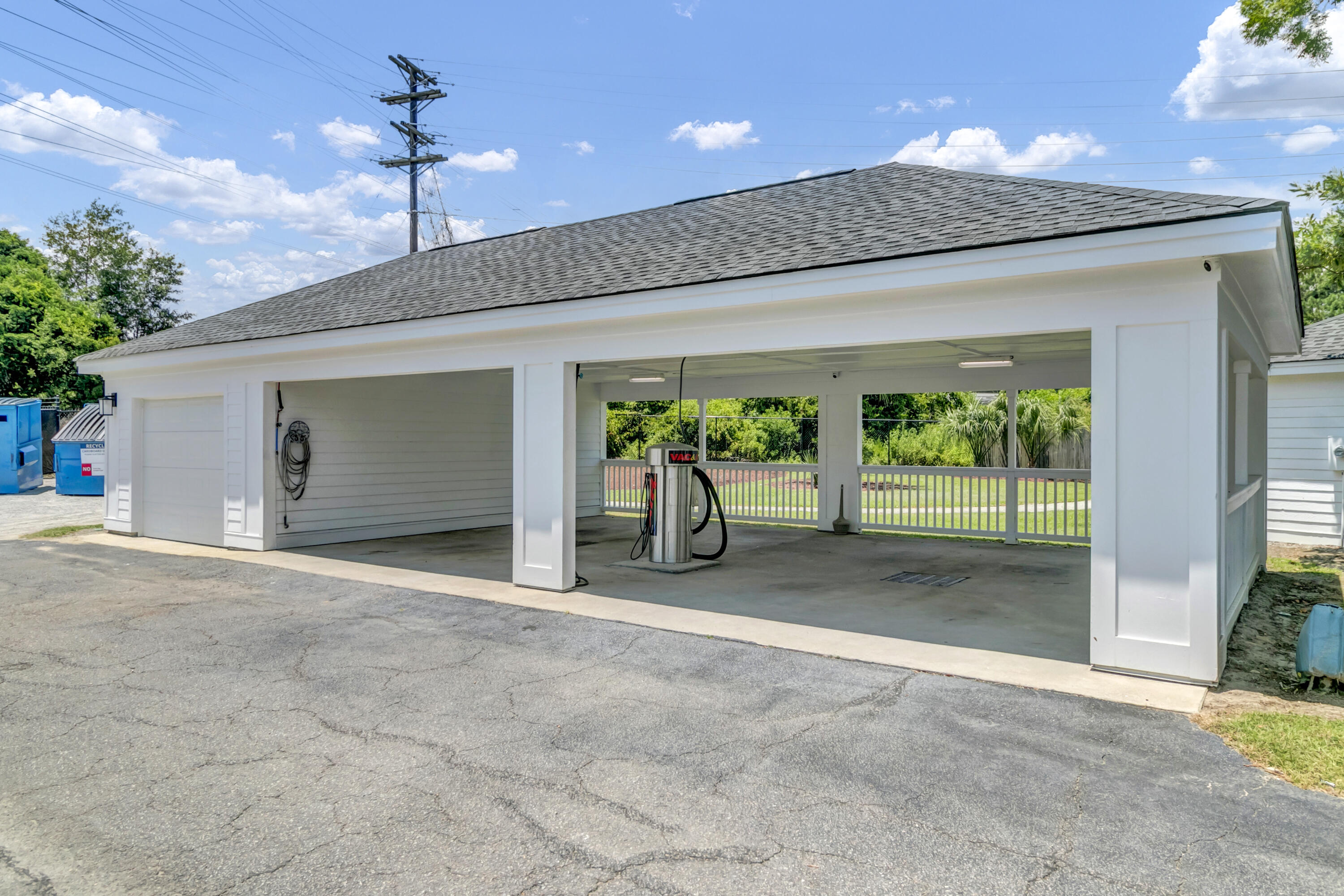 1921 Chatelain Way Mount Pleasant, SC 29464 - Photo 39 of 47 Car Wash Station